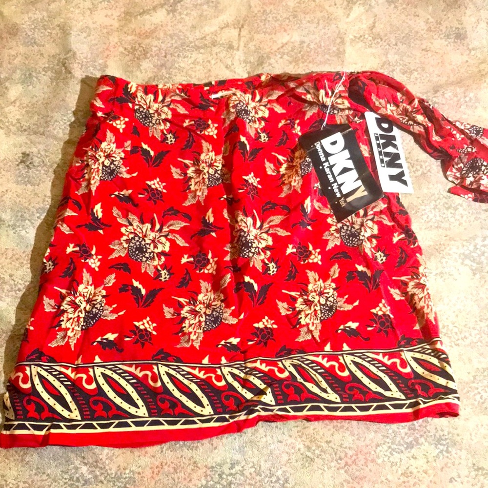 DKNY wrap skirt NWT RED L floral print 100% silk